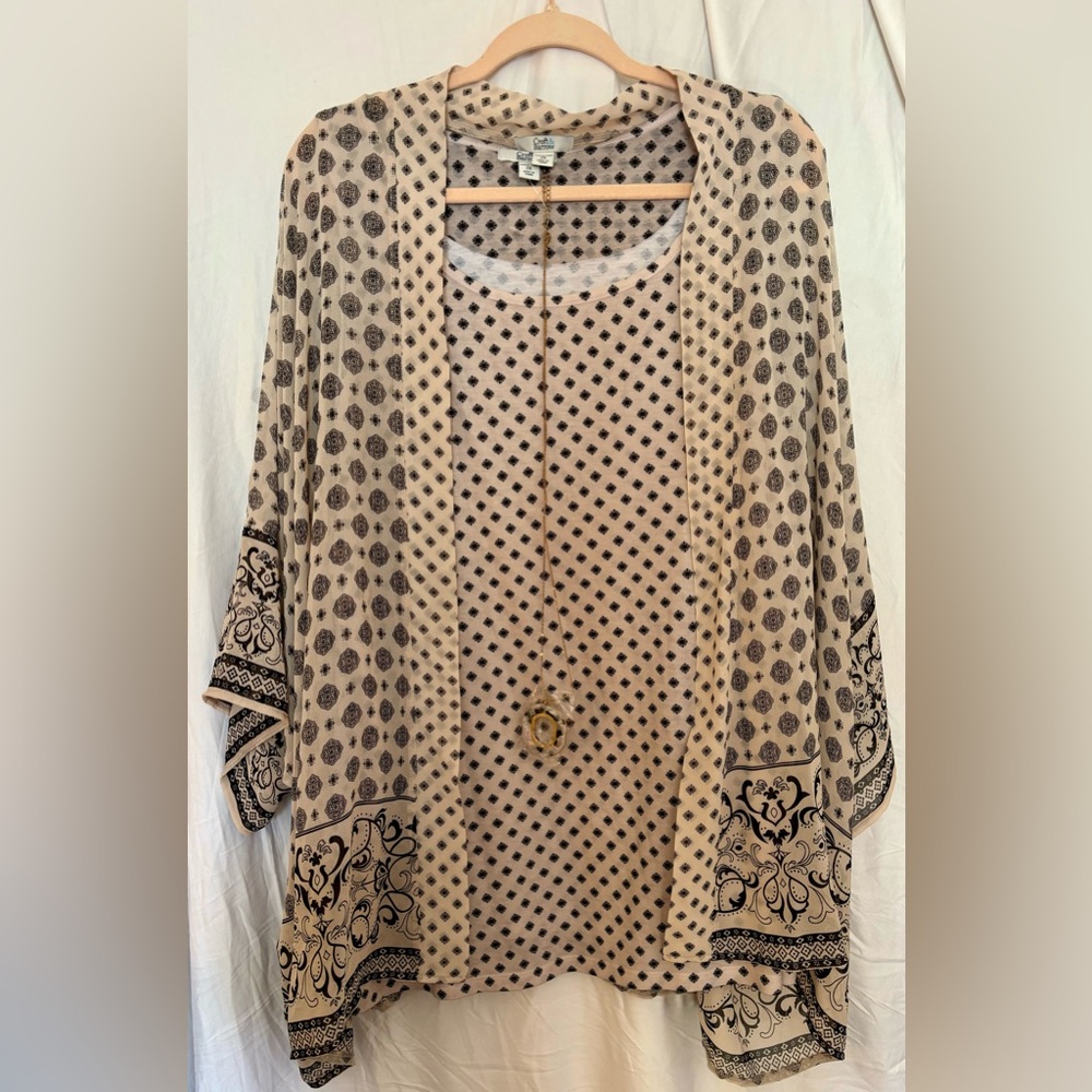 Croft and barrow two piece top with necklace